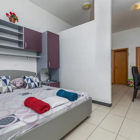 With Parking Space Krvavica, Makarska - 23540 Apartman Baska Voda