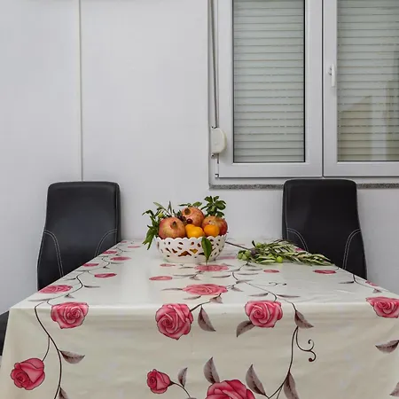 Apartman With Parking Space Krvavica, Makarska - 23540 *